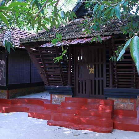 Arakkal Heritage Mararikulam Exterior foto