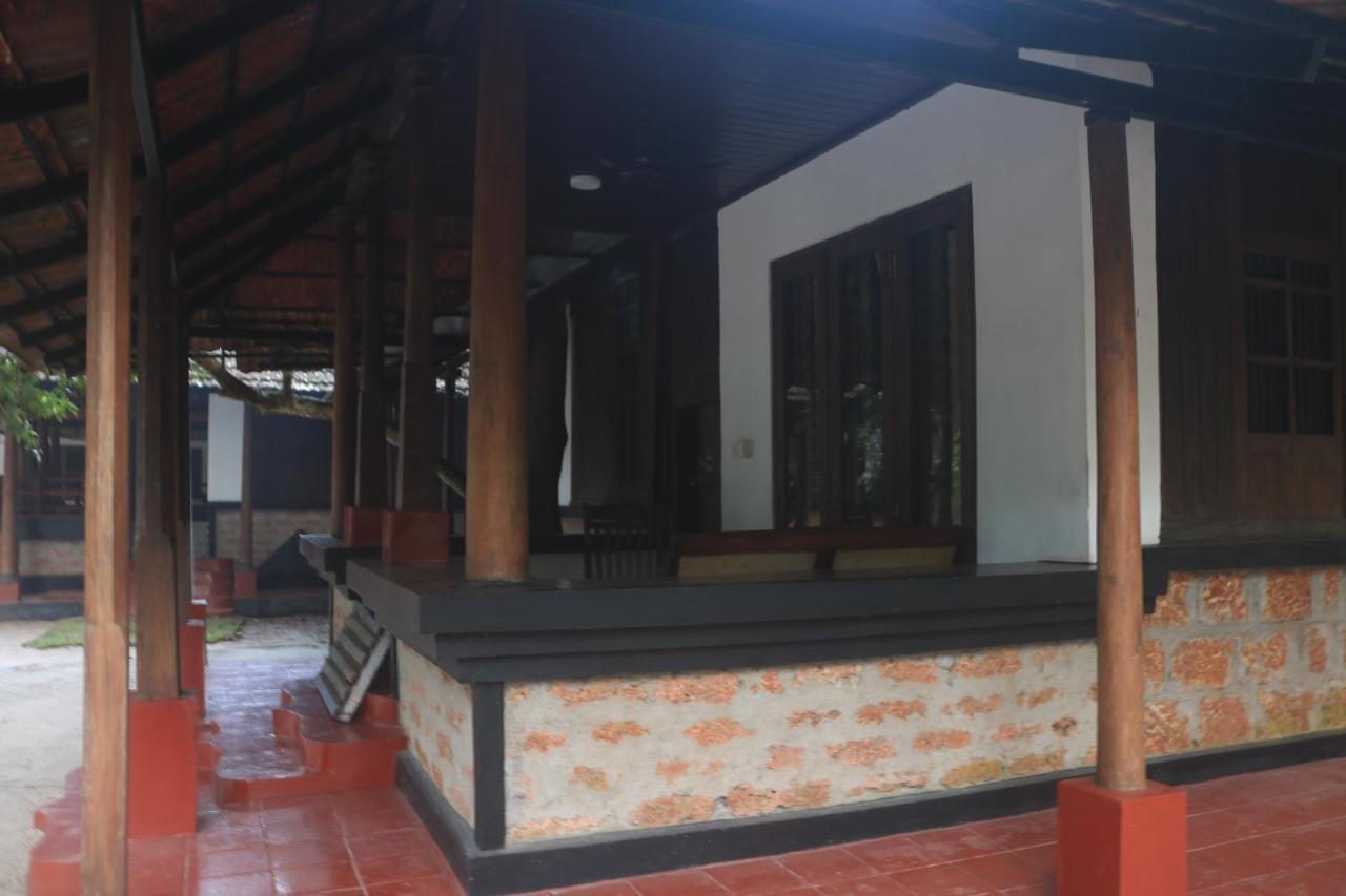 Arakkal Heritage Mararikulam Exterior foto